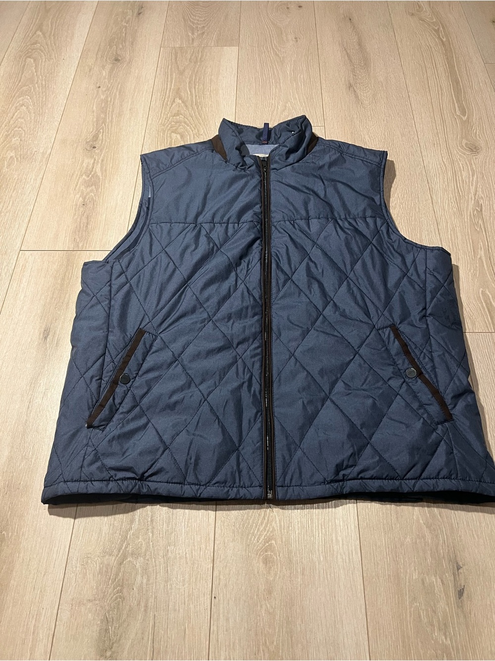 Tommy Bahama Quilted Navy Blue Sleeveless Vest